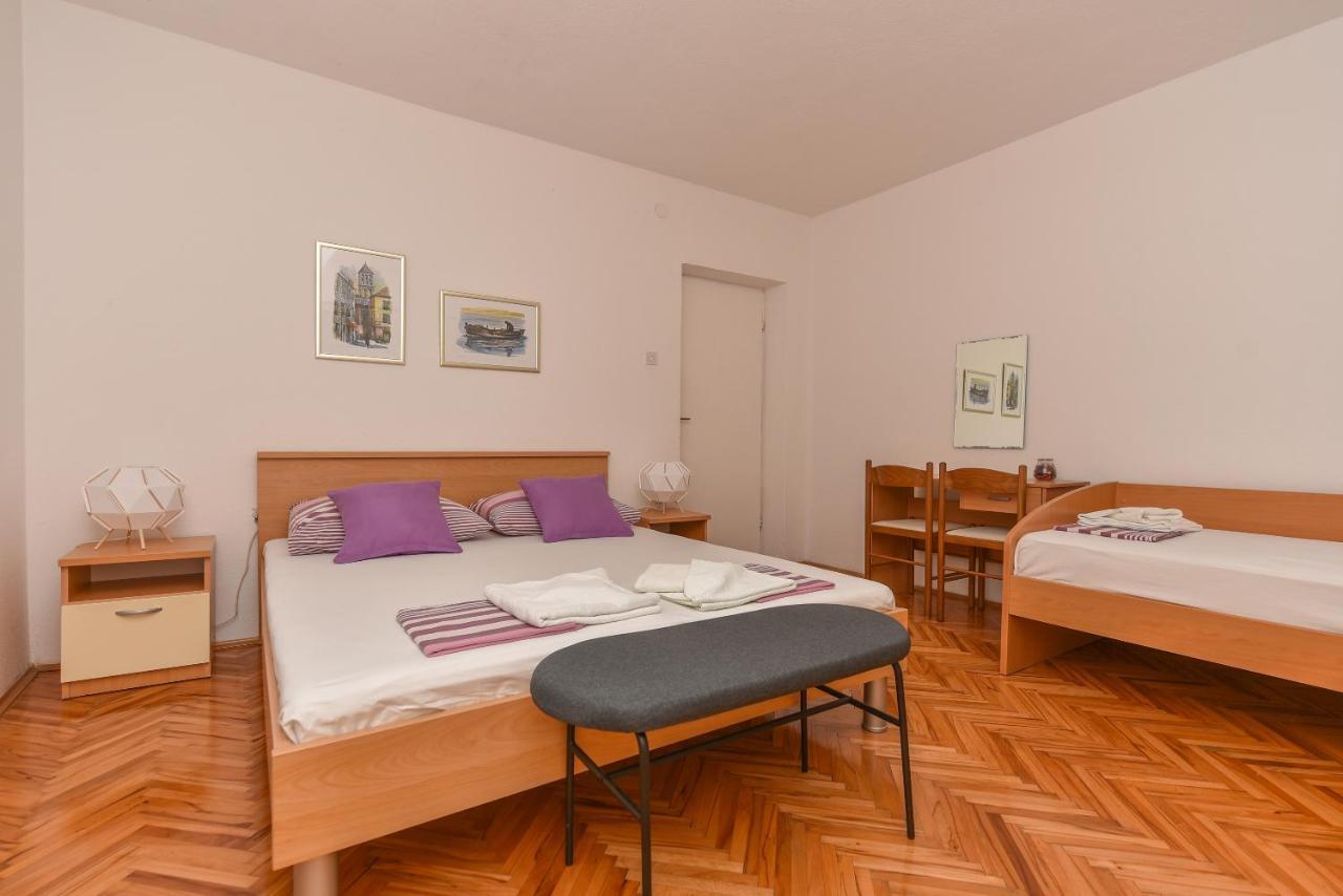 Apartments Marsela Tučepi エクステリア 写真