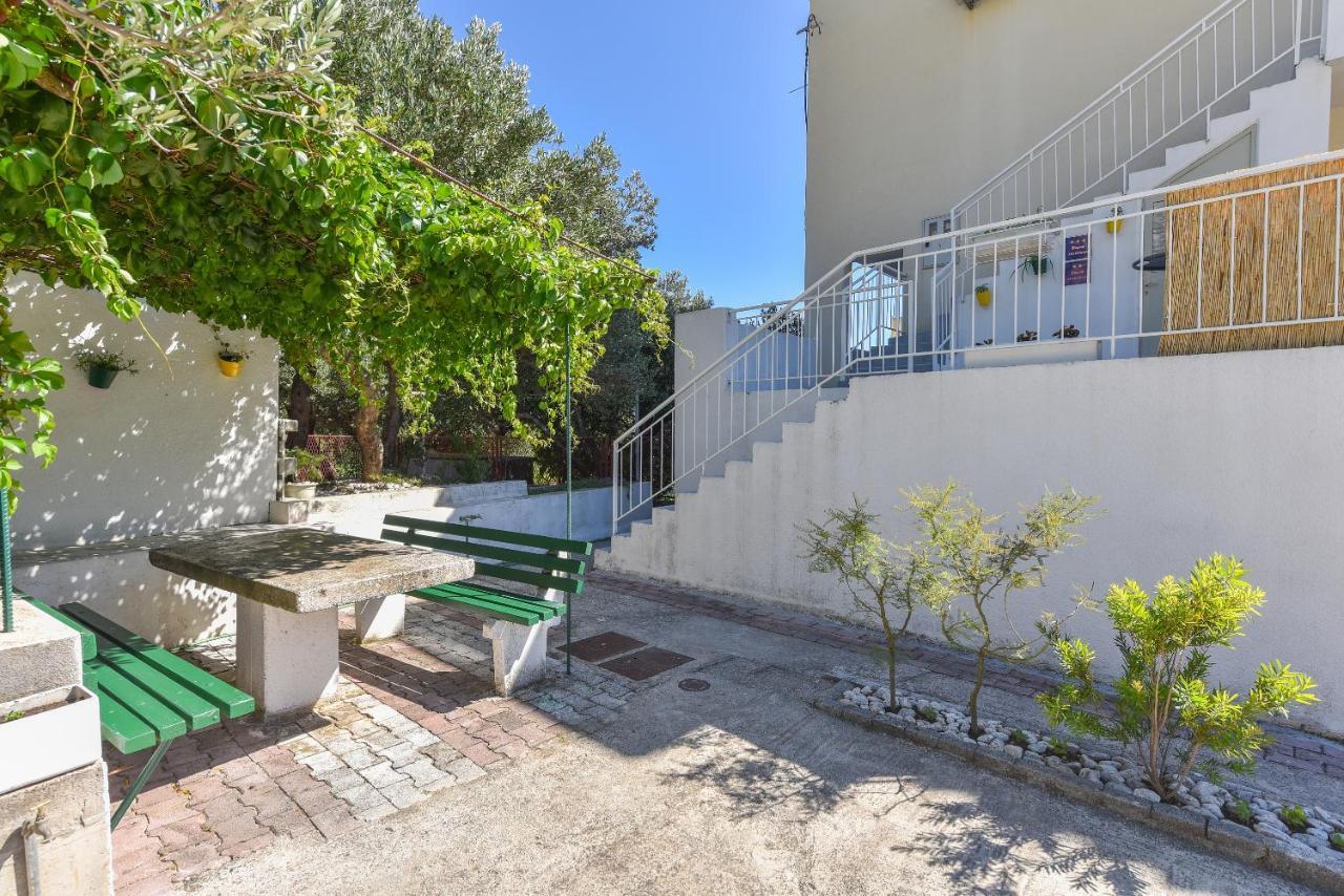Apartments Marsela Tučepi エクステリア 写真