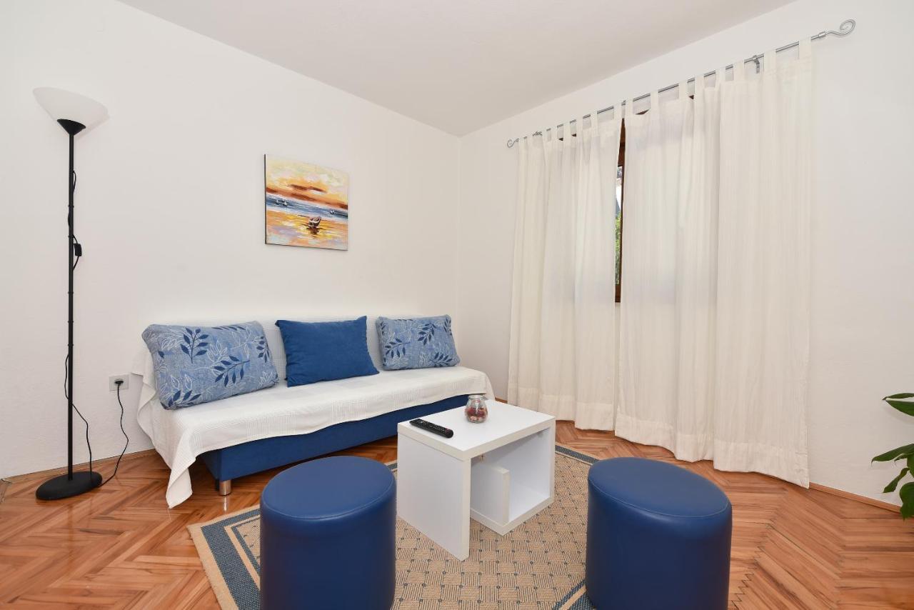Apartments Marsela Tučepi エクステリア 写真