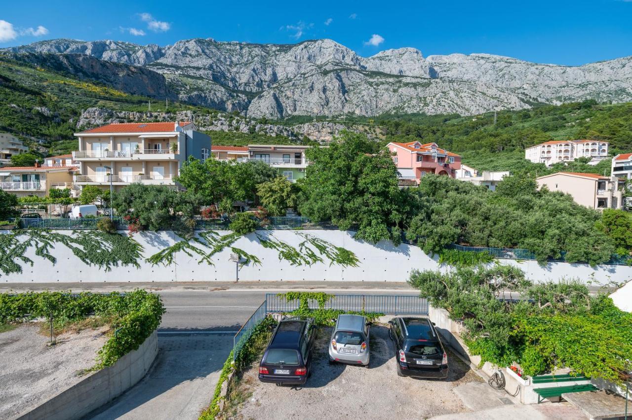 Apartments Marsela Tučepi エクステリア 写真