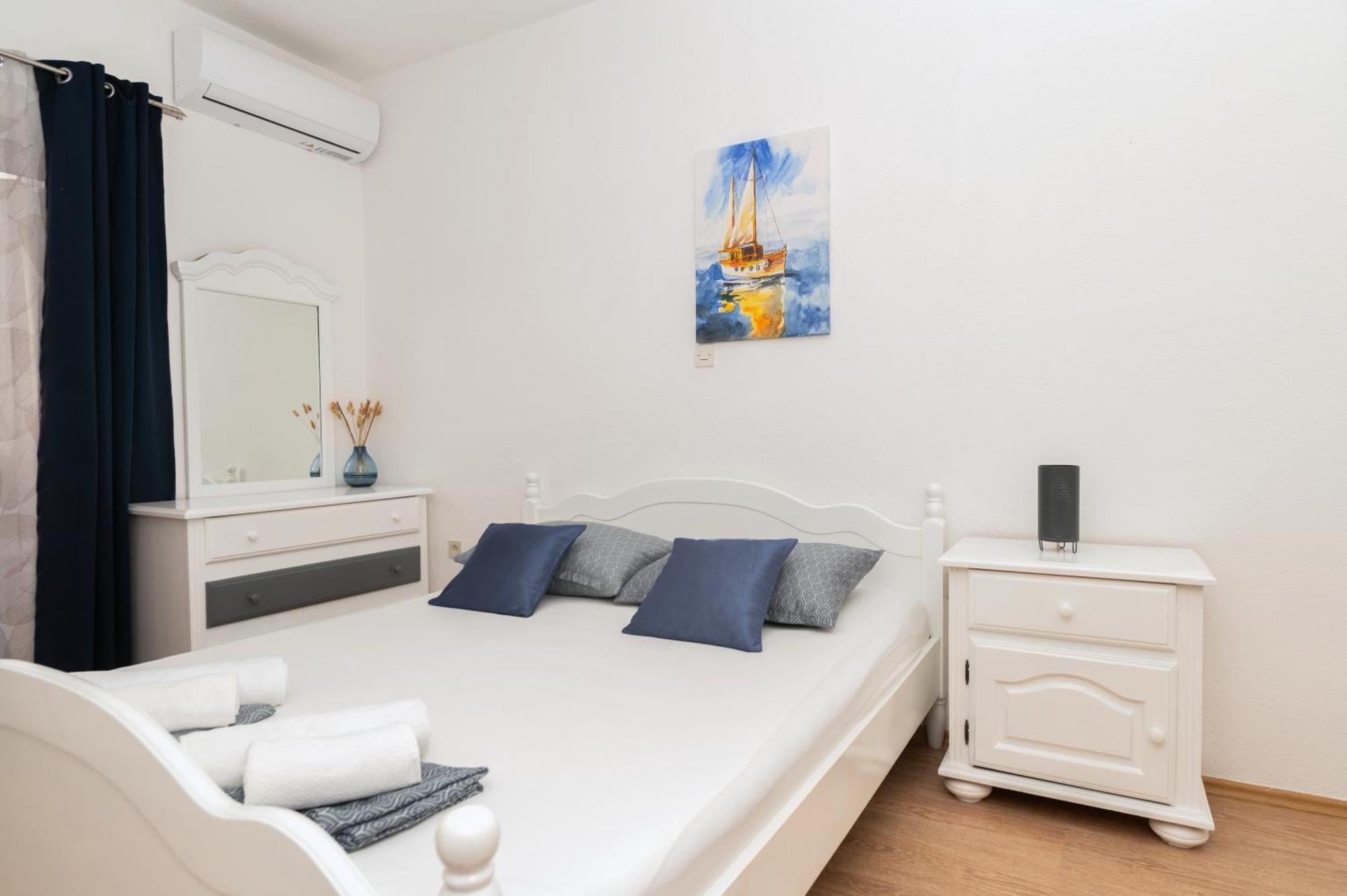 Apartments Marsela Tučepi エクステリア 写真