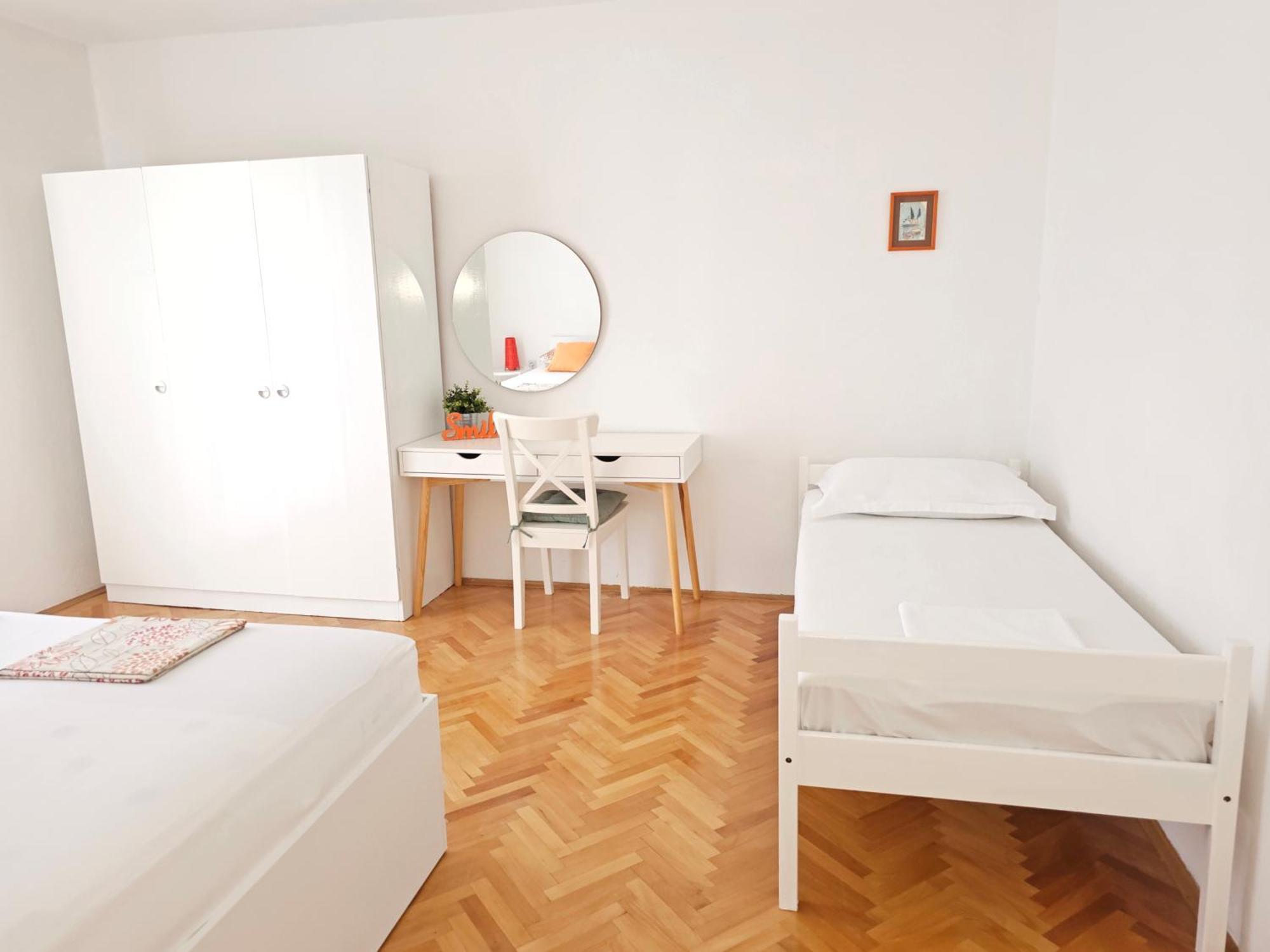 Apartments Marsela Tučepi エクステリア 写真